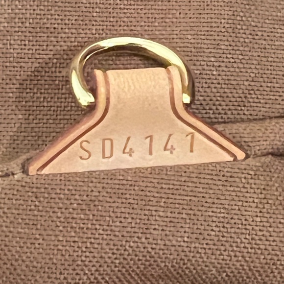 LOUIS VUITTON Monogram Tivoli GM - Picture 14 of 16